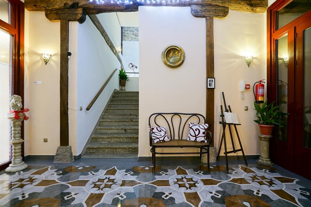バーニョス・デ・モンテマヨールCasa Jardin De La Plataアパートメント エクステリア 写真