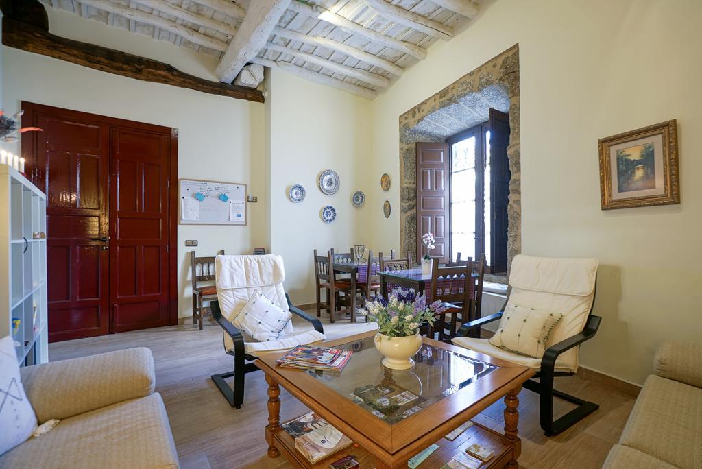 バーニョス・デ・モンテマヨールCasa Jardin De La Plataアパートメント エクステリア 写真