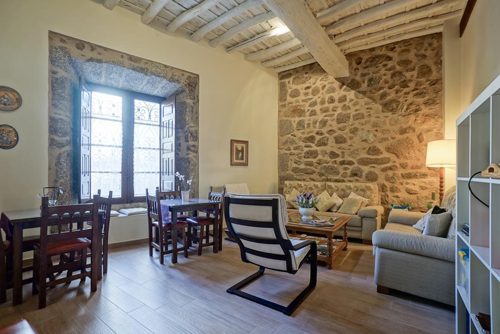 バーニョス・デ・モンテマヨールCasa Jardin De La Plataアパートメント エクステリア 写真